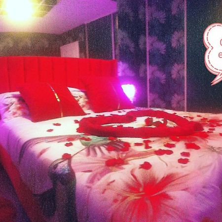 Romantisme Et Glamour 2 Avec Spa , Clim Et Jardin Dijon Exteriör bild