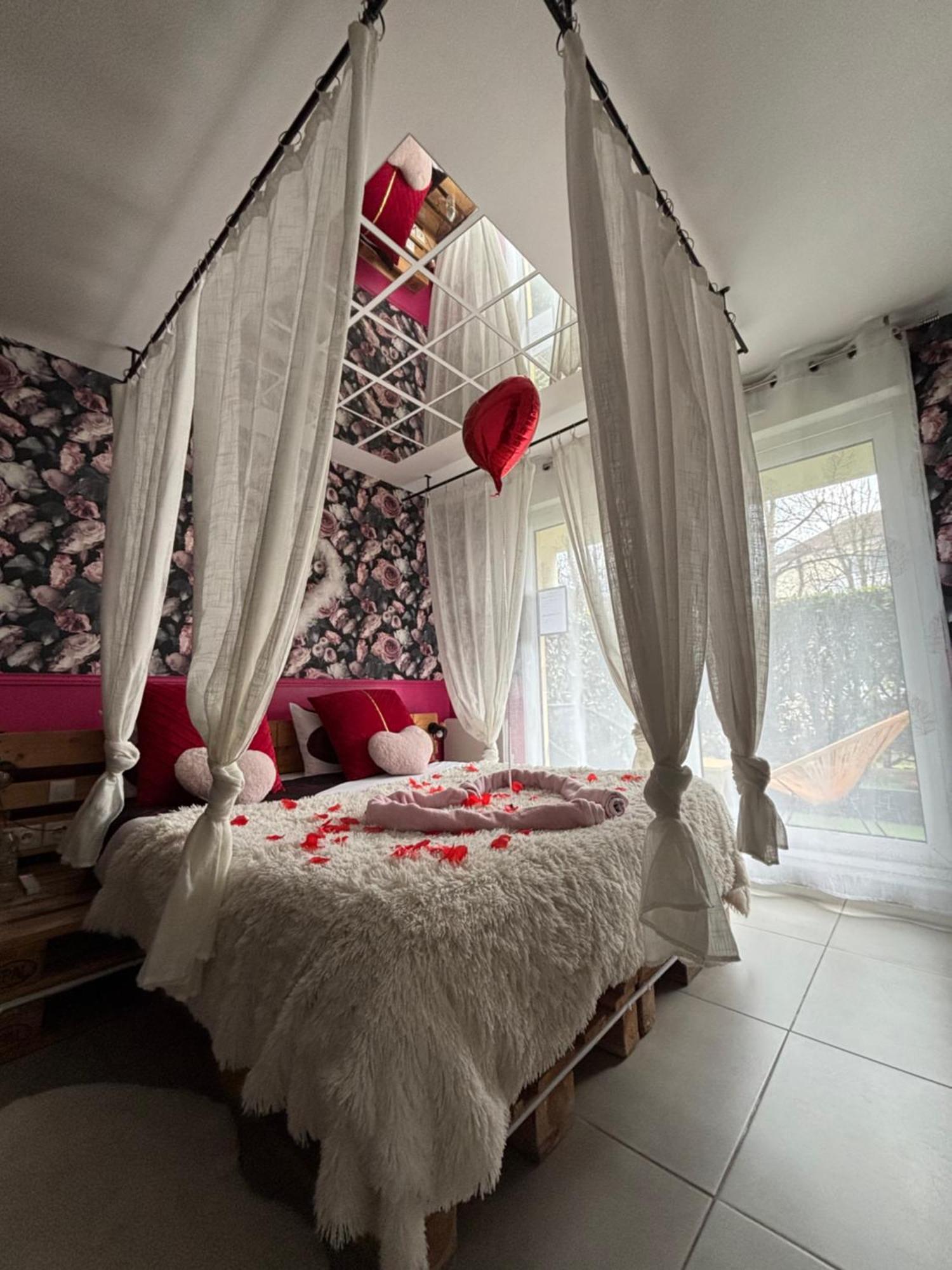 Romantisme Et Glamour 2 Avec Spa , Clim Et Jardin Dijon Exteriör bild